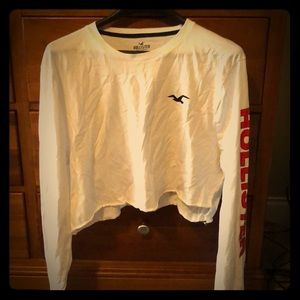 Hollister long sleeved cropped shirt